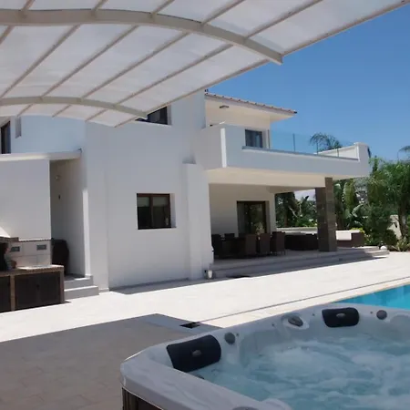 Willa You Will Love This Luxury 4 Bedroom Holiday In Protaras With Private Pool, Protaras 1227